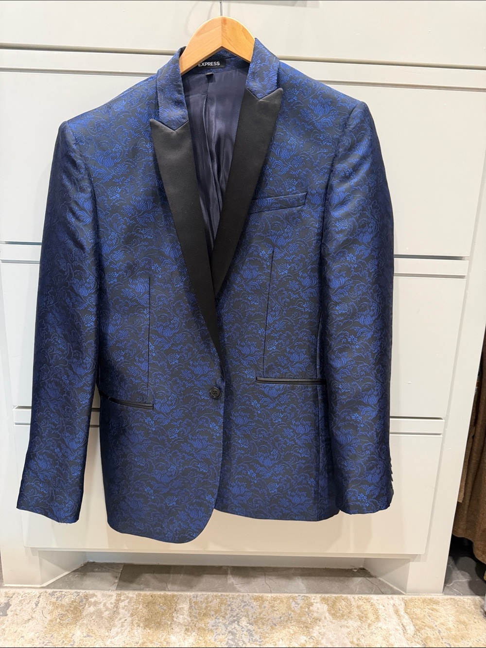 Express Navy Blue Floral Jacquard Tuxedo Jacket with Black Satin Lapel